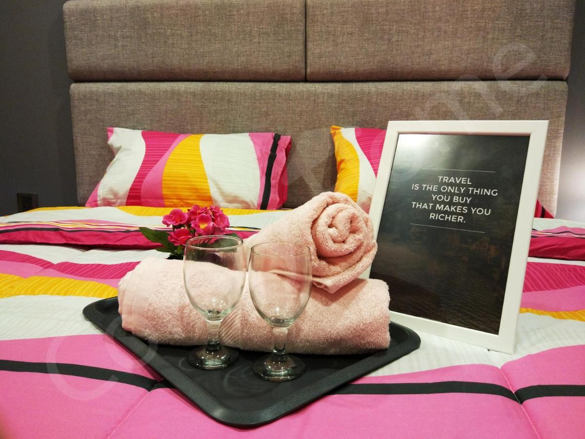 קואלה לומפור Klcc Service Suites By Home Sweet Home מראה חיצוני תמונה